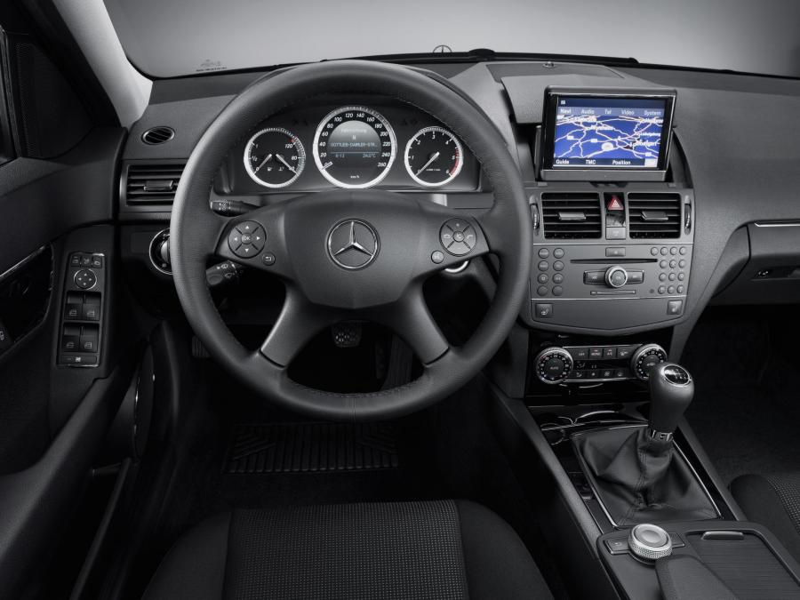  Mercedes-Benz C-Class 2007 года  (фото 165 из 413)